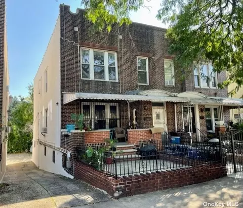 50-53 42nd St, Sunnyside, NY 11104