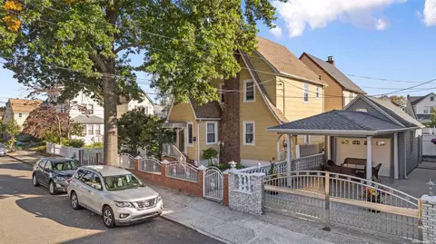 92-35 214th Pl, Queens Village, NY 11428