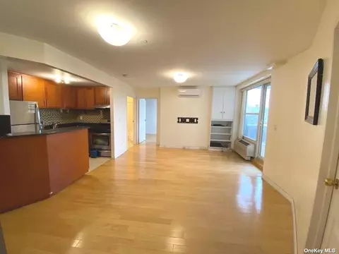 81-15 Queens Blvd #6K, Elmhurst, NY 11373