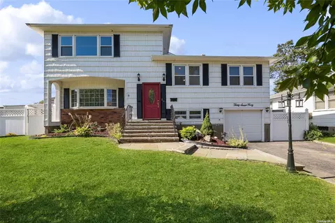 3740 Locust Ave, Seaford, NY 11783