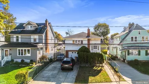 176 Windsor Pkwy, Hempstead, NY 11550