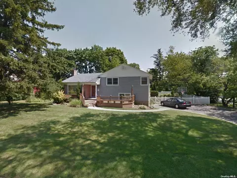 2 Sioux, Huntington Station, NY 11746