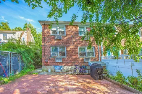 143-09 Rose Ave, Flushing, NY 11355