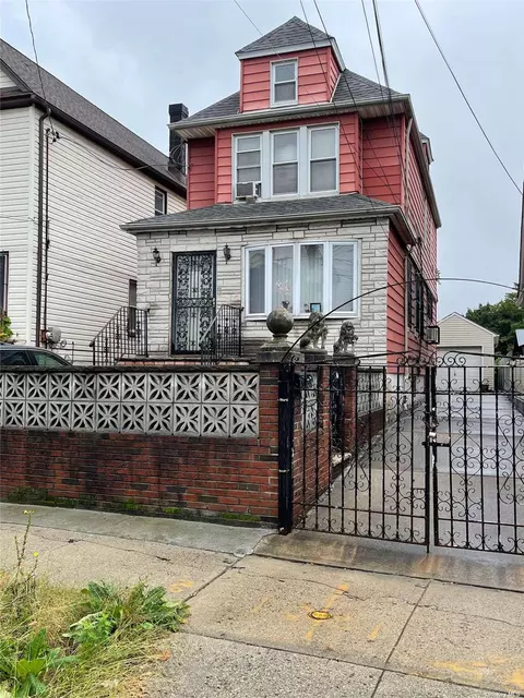 138-24 95th Ave, Jamaica, NY 11435