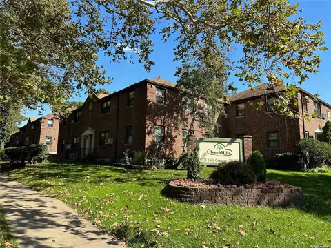 244-08 Horace Harding Expy #LOWER, Douglaston, NY 11362