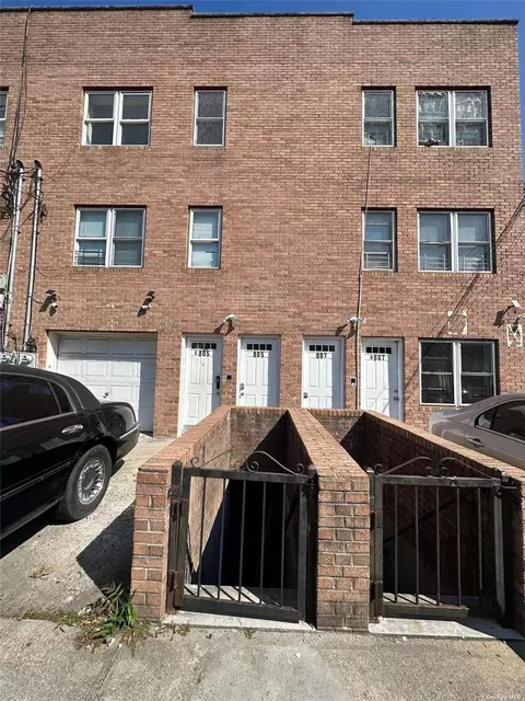 805 Barbey St, Brooklyn, NY 11207