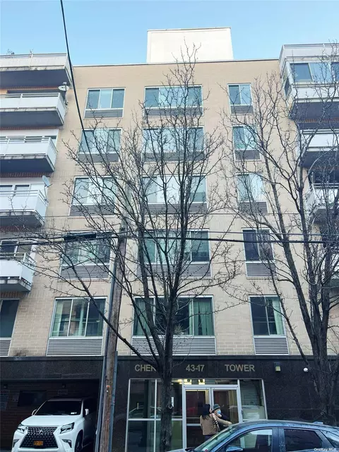 43-17 Union St #8A, Flushing, NY 11355