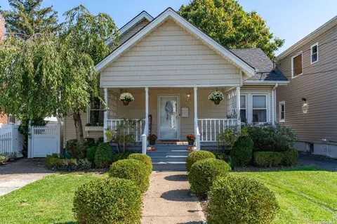 12 Chicago Ave, North Bellmore, NY 11710