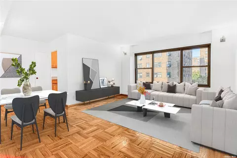 21-41 34 Ave #6A, Astoria, NY 11106