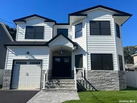 1632 Maeder Ave, Merrick, NY 11566