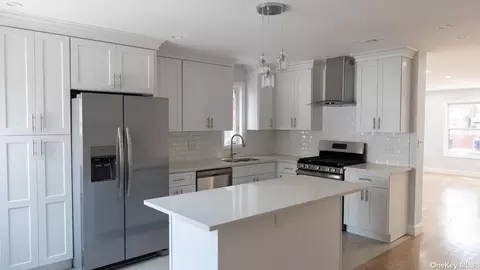 65-15 110th St, Forest Hills, NY 11375