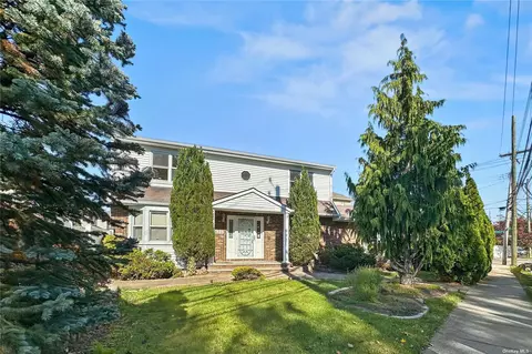 4635 Amboy Rd, Staten Island, NY 10312