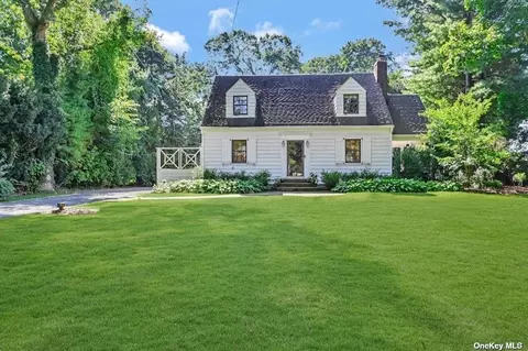 176 Maple Hill Rd, Huntington, NY 11743