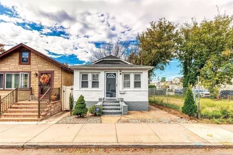 96 Evans Ave, Elmont, NY 11003