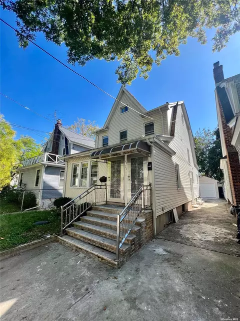 165-24 116th Ave, Jamaica, NY 11434