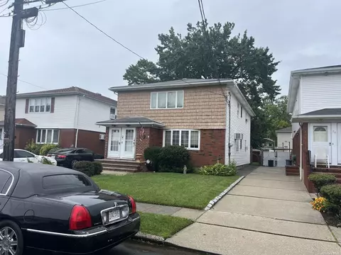 80 Kelvin Ave, Staten Island, NY 10306
