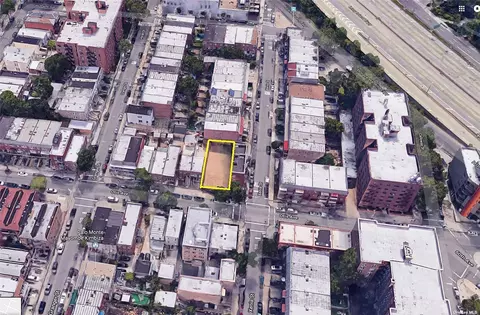 104-06 Otis Ave, Flushing, NY 11368