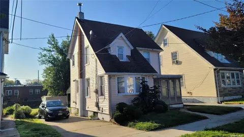 193-38 Williamson Ave, Springfield Gardens, NY 11413