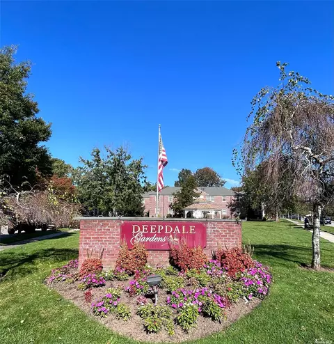 251-03 60th Ave #251-03, Little Neck, NY 11362