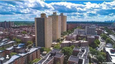 66-36 Yellowstone Blvd #18E, Forest Hills, NY 11375