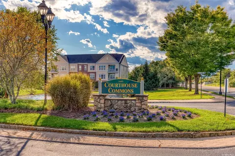 1717 Finch Ln #1717, Central Islip, NY 11722