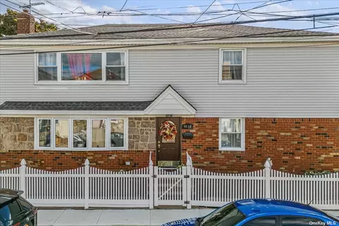90-18 Desarc Rd, Jamaica, NY 11417