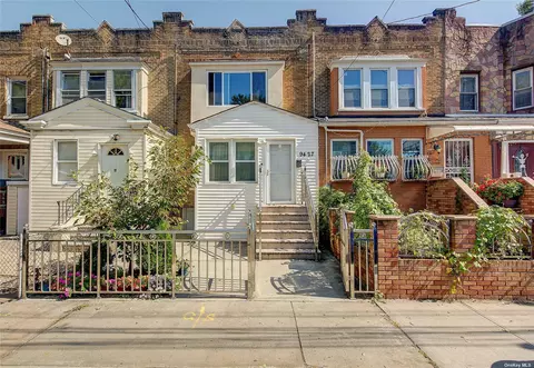 94-27 75th St, Ozone Park, NY 11416