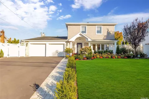 2967 Cheryl Rd, Merrick, NY 11566