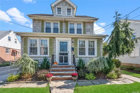 110 Lexington Ave, Franklin Square, NY 11010