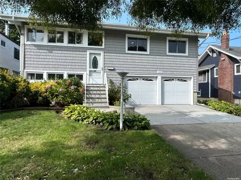 152 East Ave, Freeport, NY 11520