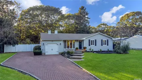 286 Bridgeport Ave, Medford, NY 11763
