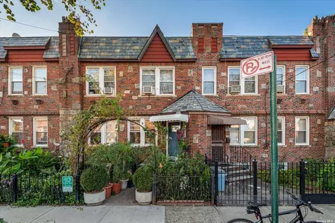 21-45 Greene Ave, Ridgewood, NY 11385