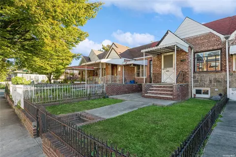 24-05 95th St, East Elmhurst, NY 11369