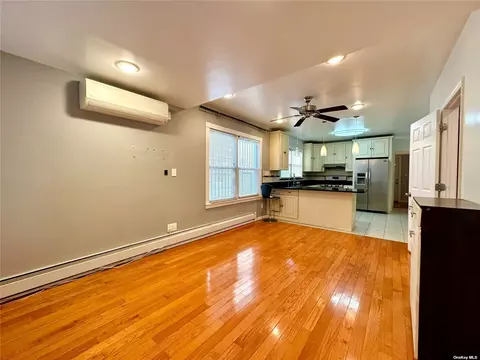 59-42 161st St, Fresh Meadows, NY 11365