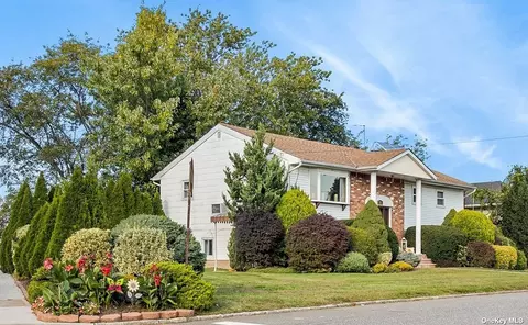 115 Madison Ave, New Hyde Park, NY 11040