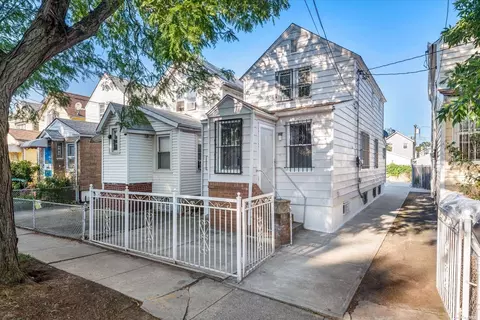 116-43 126th St, South Ozone Park, NY 11420