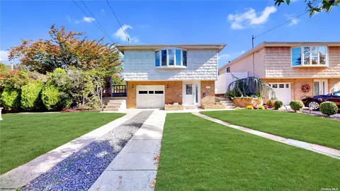 157 N Pine Ter, Staten Island, NY 10312