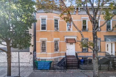 16-11 Cornelia St, Ridgewood, NY 11385