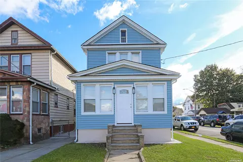 99-25 217th Ln, Queens Village, NY 11429