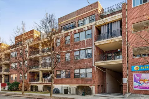 71-23 162 St #4H, Fresh Meadows, NY 11365