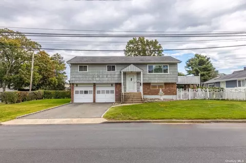 1749 Hendrickson Ave, Merrick, NY 11566