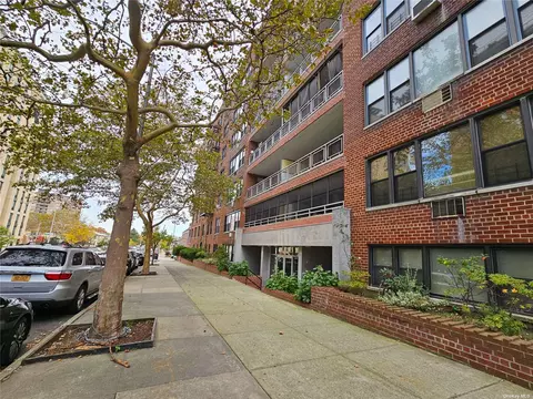 108-50 62 Dr #3K, Forest Hills, NY 11375