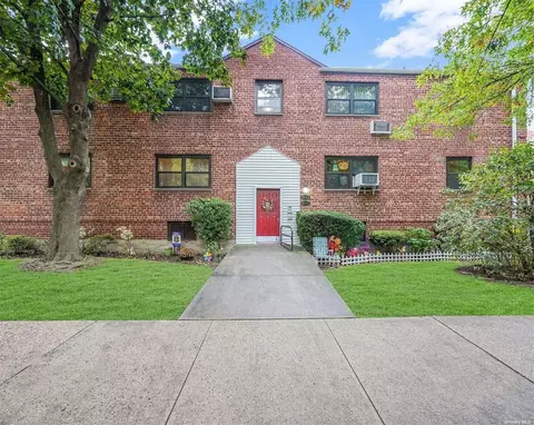 80-63 Shore Pkwy #LOWER, Howard Beach, NY 11414