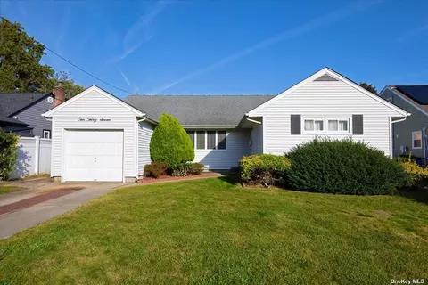 1037 Olympia Rd, Bellmore, NY 11710