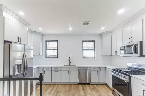 831 E 46th St, Brooklyn, NY 11203