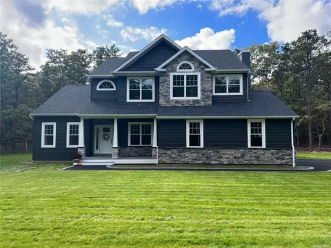248 Silas Carter Rd, Manorville, NY 11949