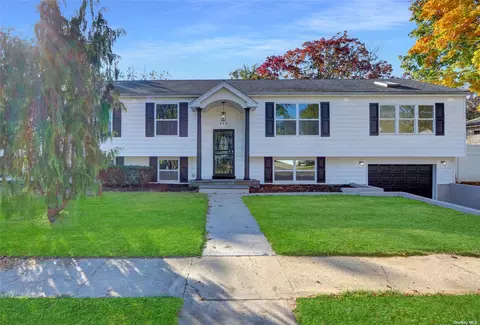 118 Root Ave, Central Islip, NY 11722