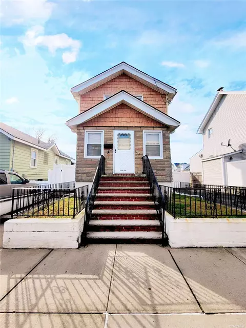 159-40 102nd St, Howard Beach, NY 11414