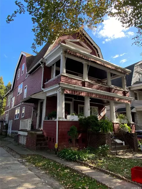 553-555 Argyle Rd, Brooklyn, NY 11230