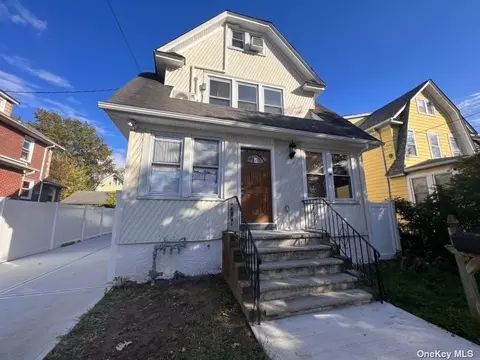 43-07 167th St, Flushing, NY 11358